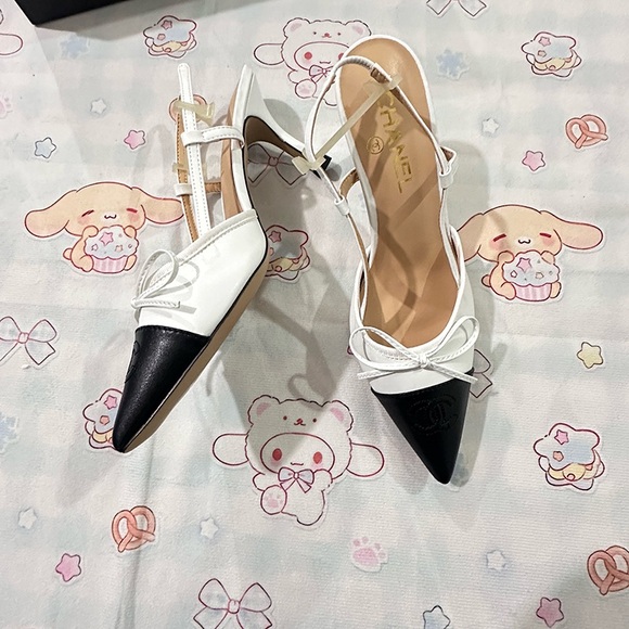Chanel Black And White Mary Heels - Picture 1 of 3
